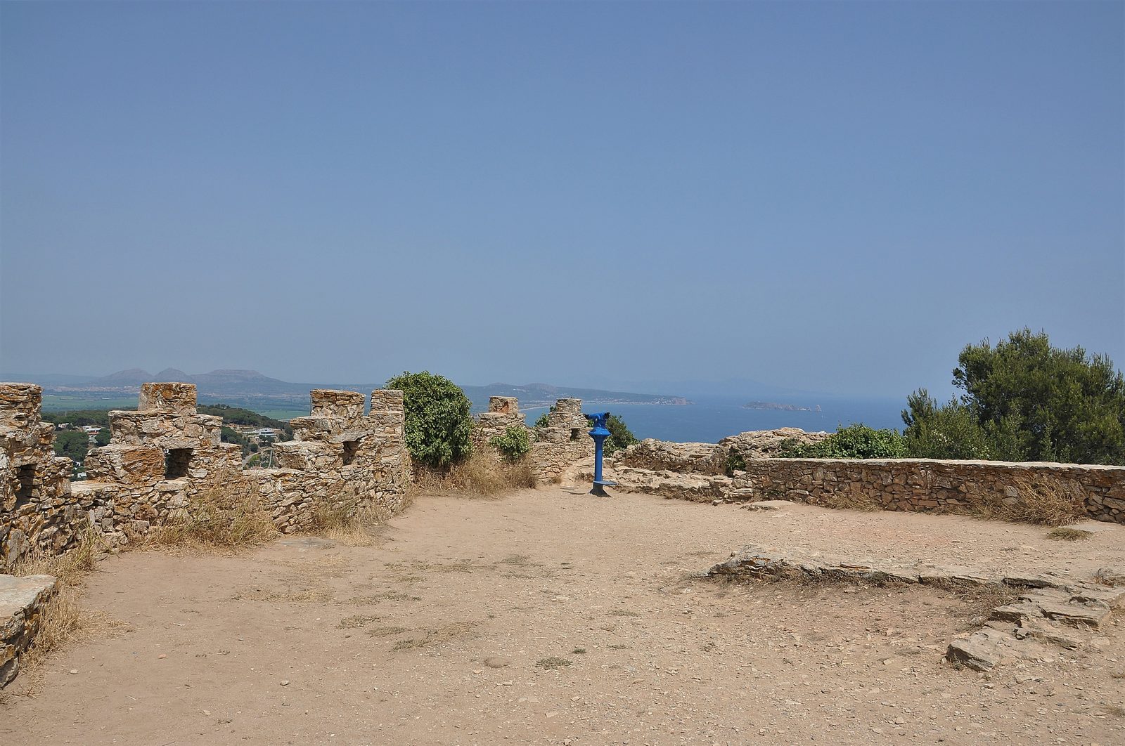 Vista panorámica desde el castillo de Begur